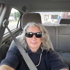 Meet your Posher, Michele l